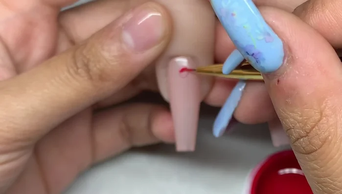 Use small detailer and micro detailer brushes for intricate shapes, lines, and outlining.