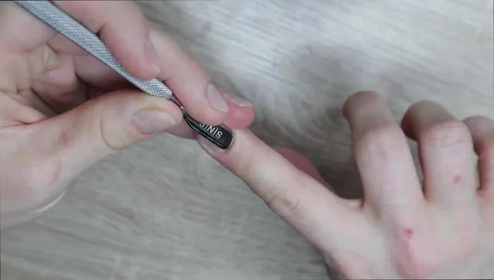 Apply nail dehydrator for extra oil removal.