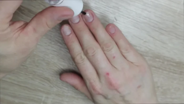 Apply nail dehydrator for extra oil removal.