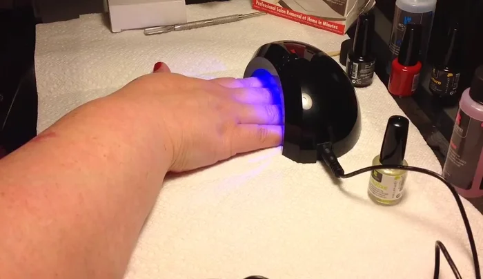UV lamp curing gel nails