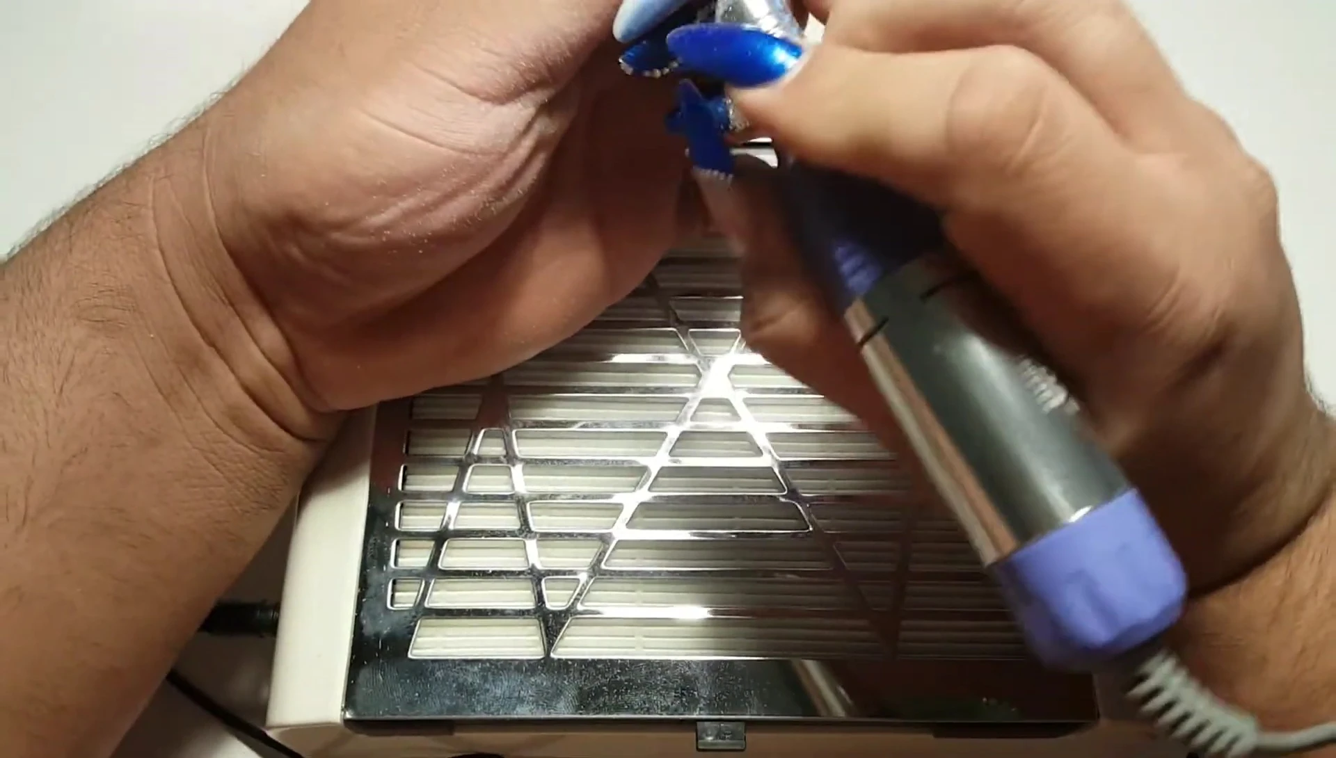 Nail dust collector performance test