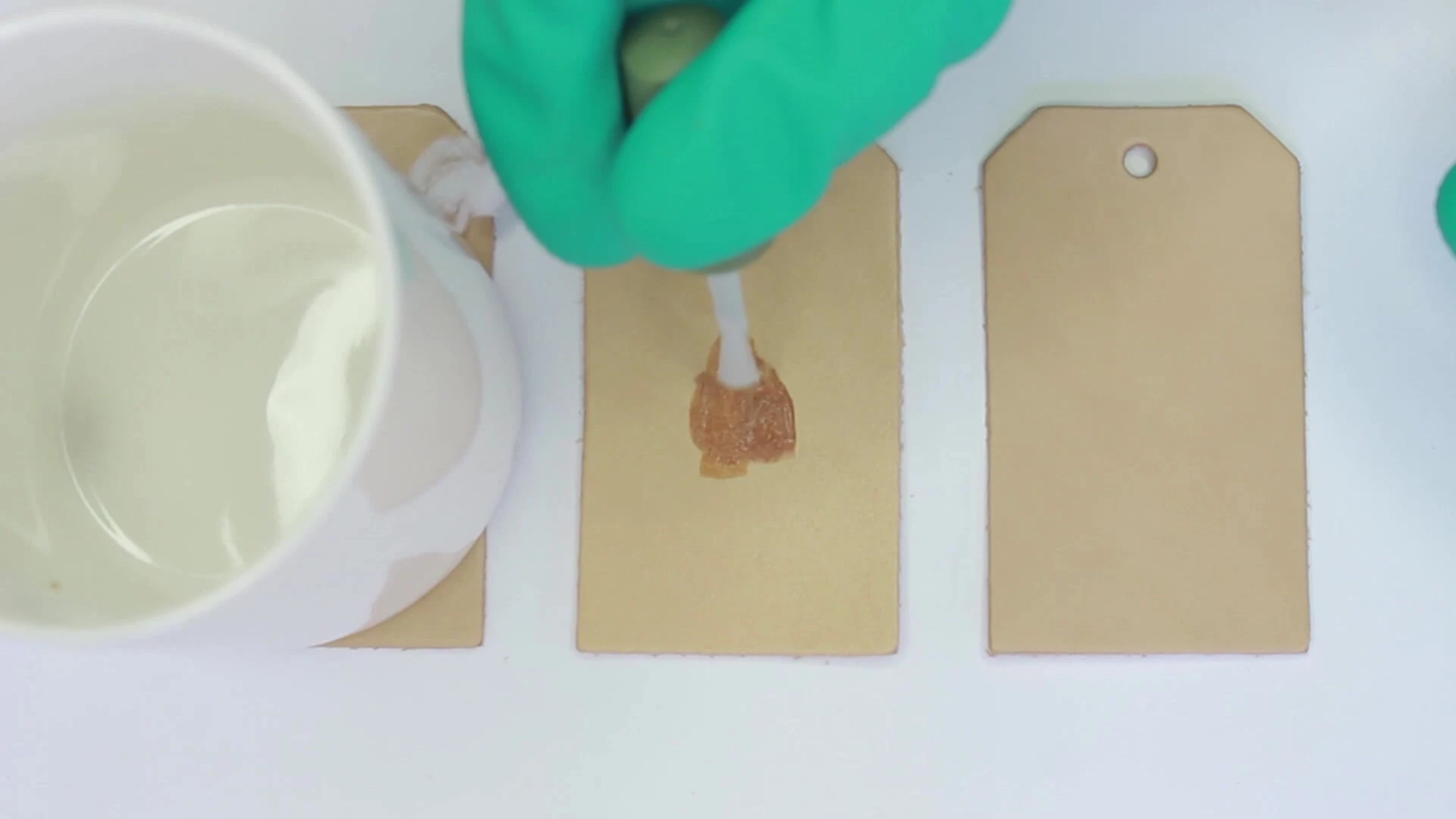 Screenshot showing the 'magic gel' nail polish remover product