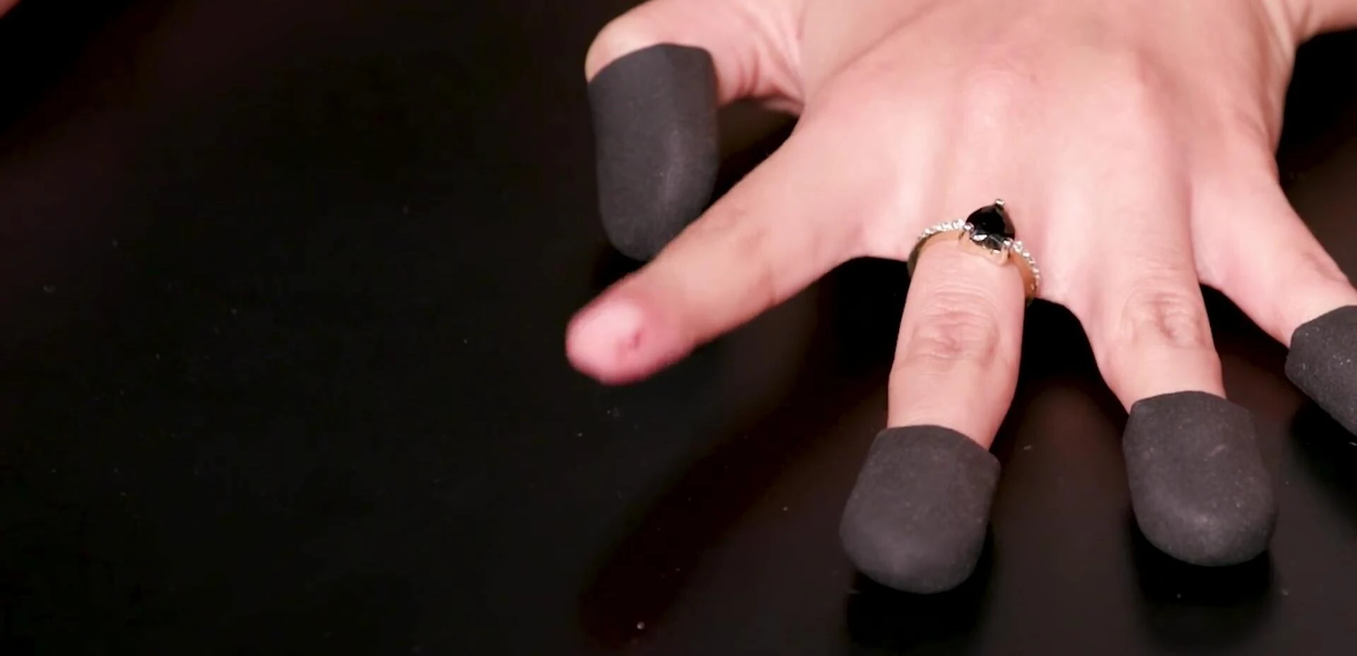 Julep nail polish remover kit in use