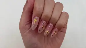 Modelones Acrylic Nail Kit Review: Easy & Simple Nail Design