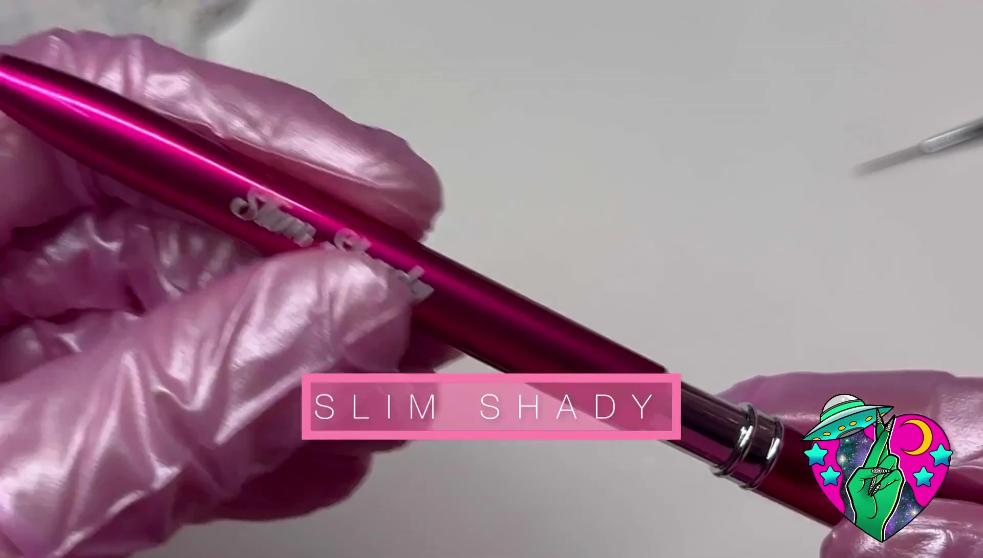 Close-up of the Slim Shady Blender brush.