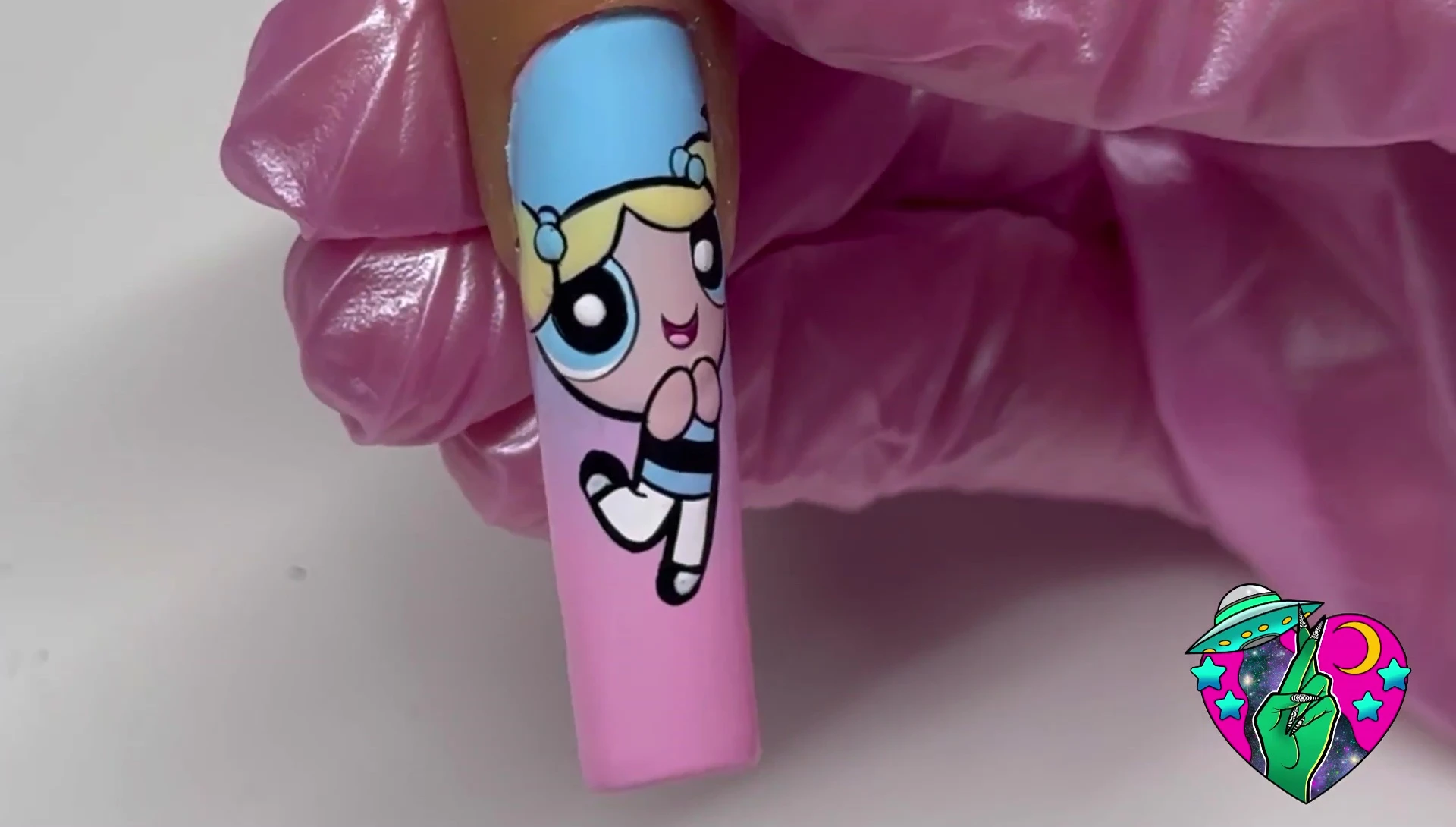 The Micro Detailer brush used to add tiny details to the Powerpuff Girl.