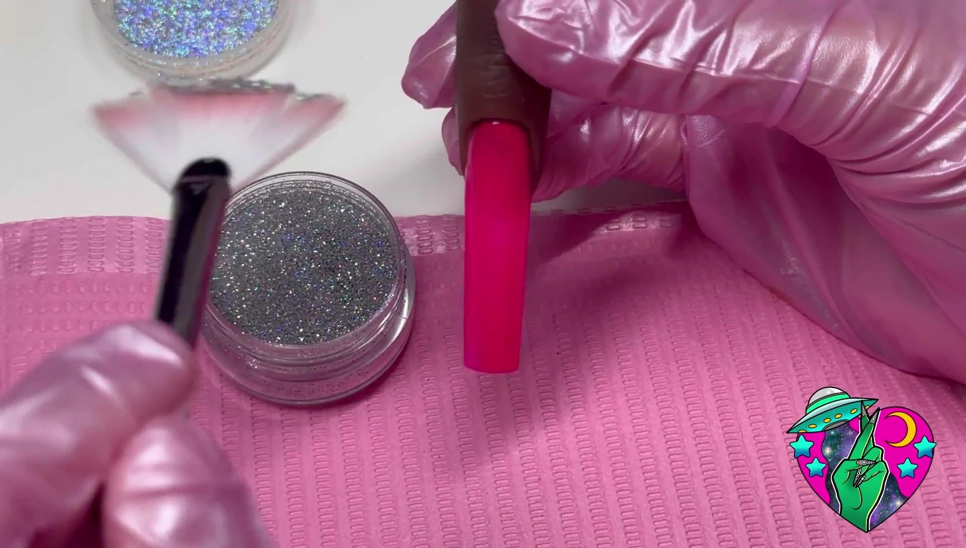 Using the Glitter Fan brush to create a glitter ombré effect.