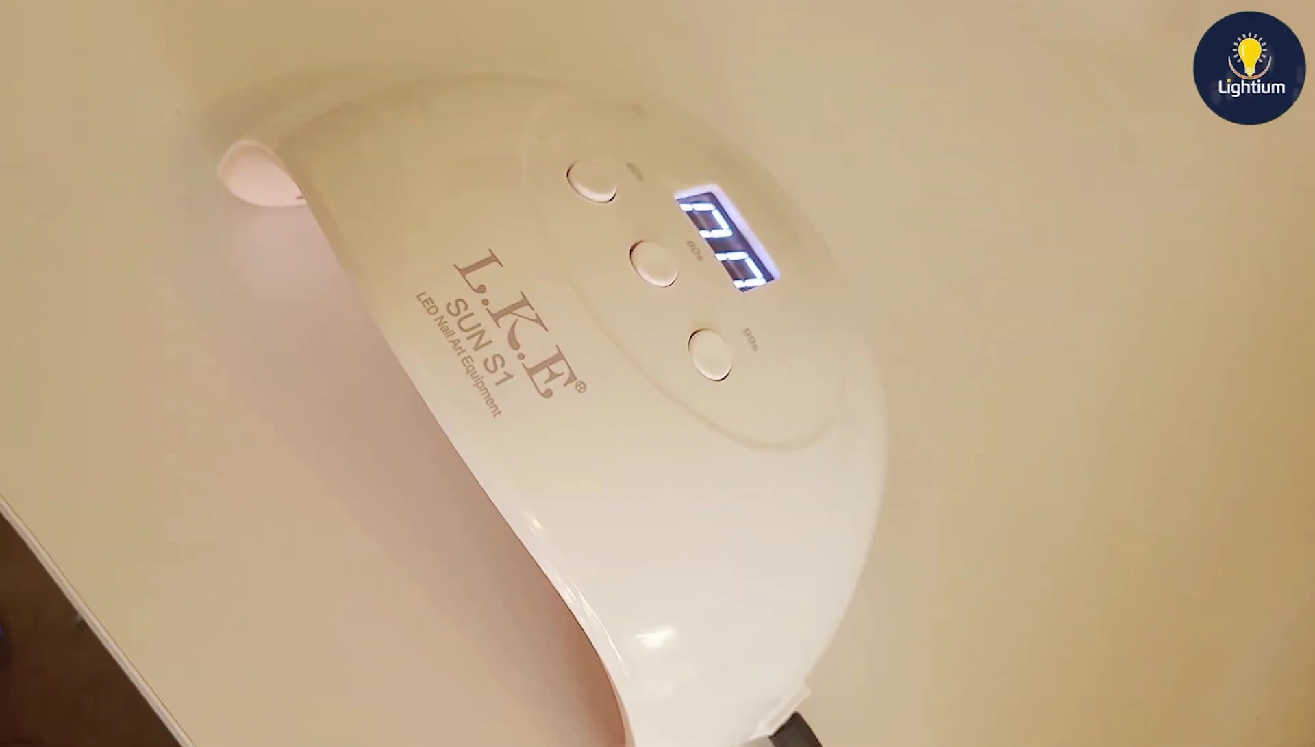 LK UV LED Nail Lamp 72W - highlighting the removable tray