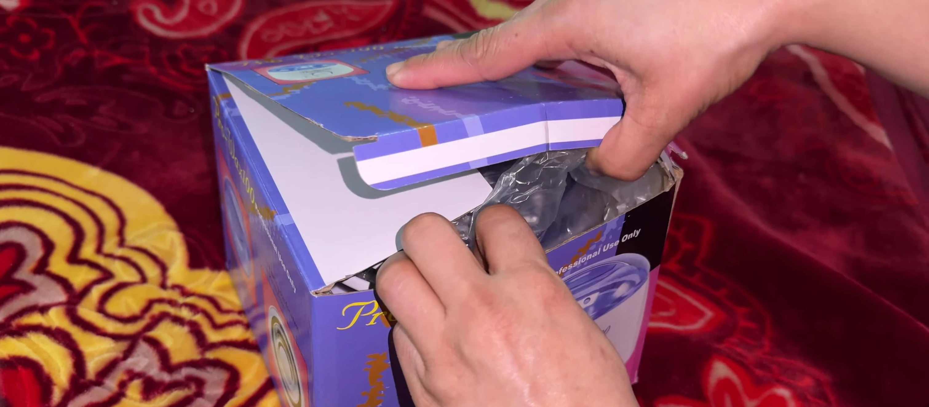 Opening the Pro Wax 100 box