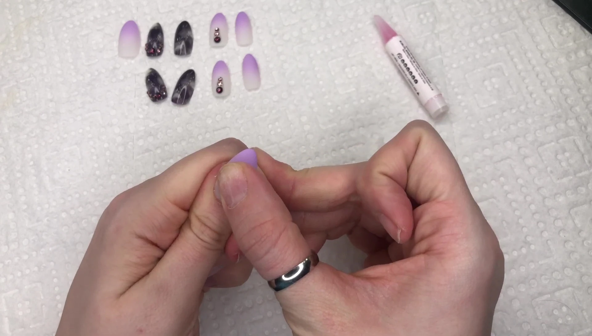 Applying the glue to the nail