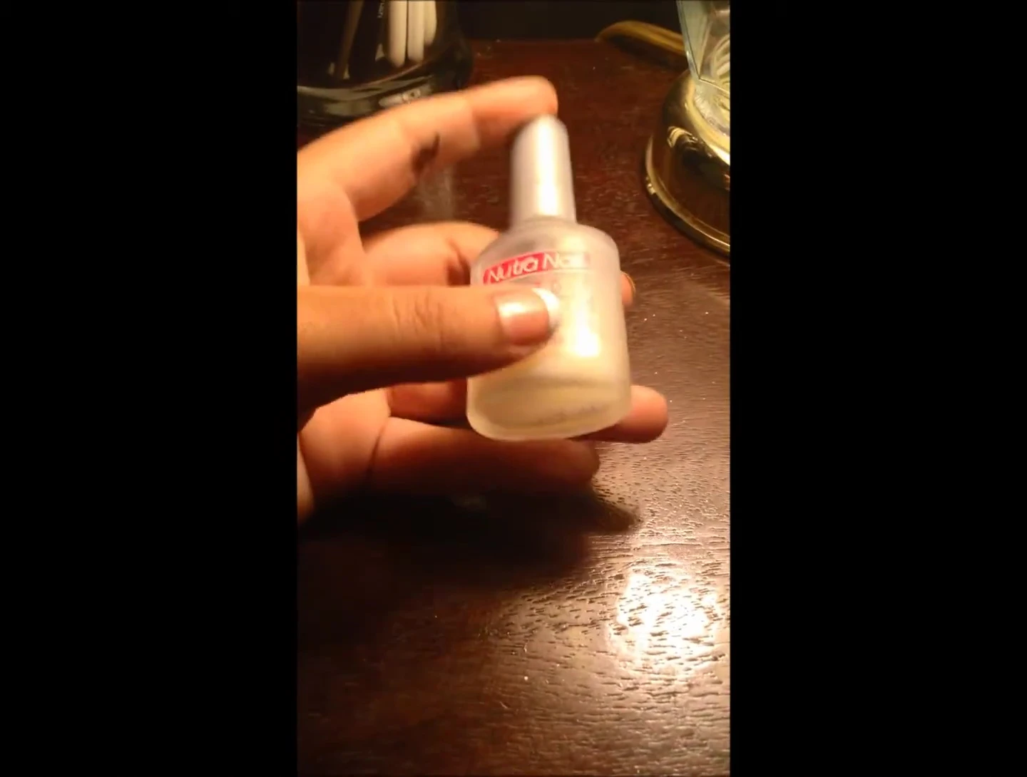 The reviewer giving a thumbs up, indicating their positive experience with the product.
