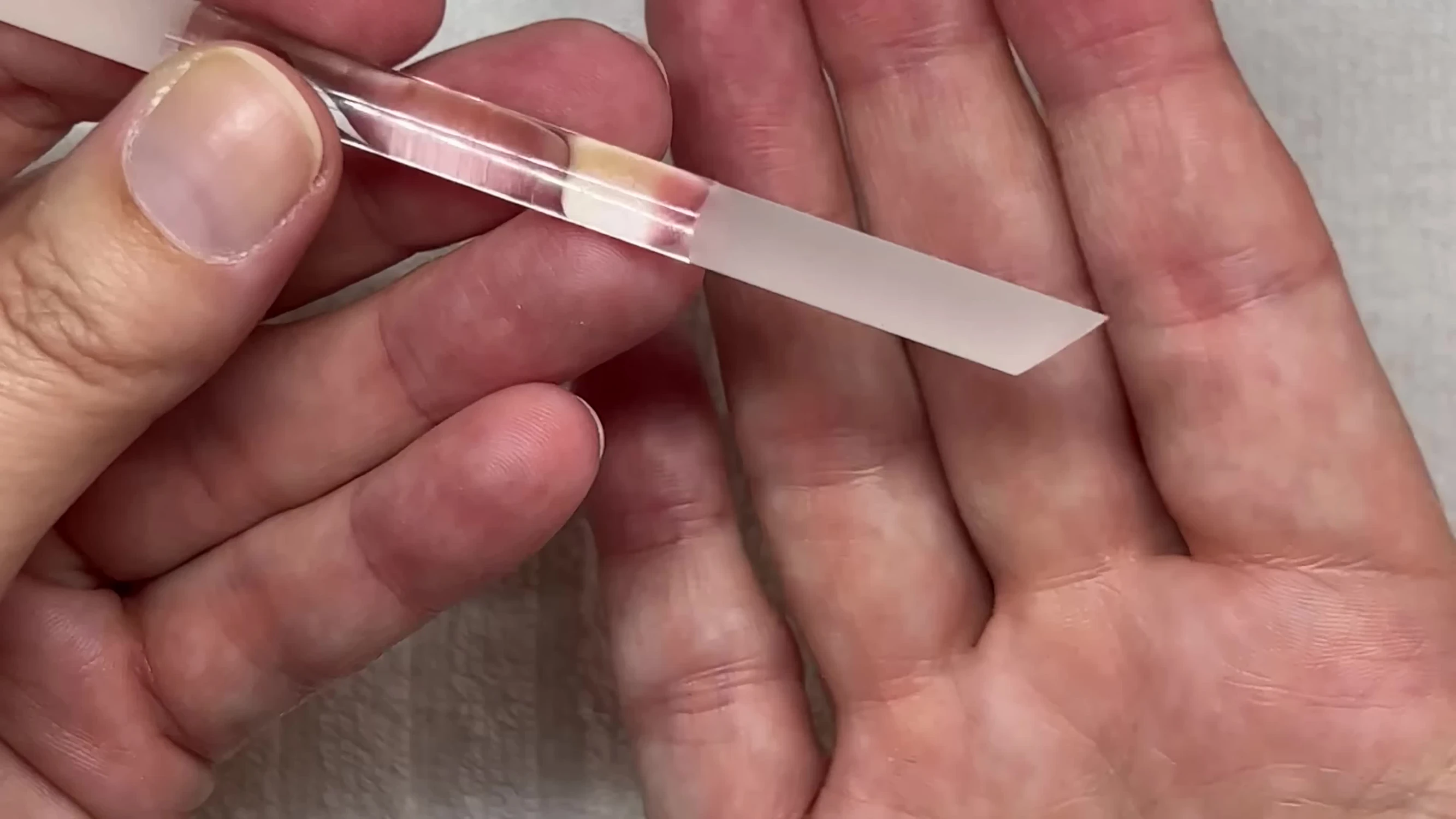 Comparison of the two different angled sticks.