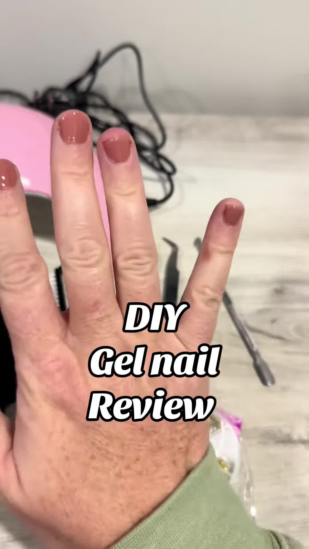 Close-up of damaged nails before the manicure.