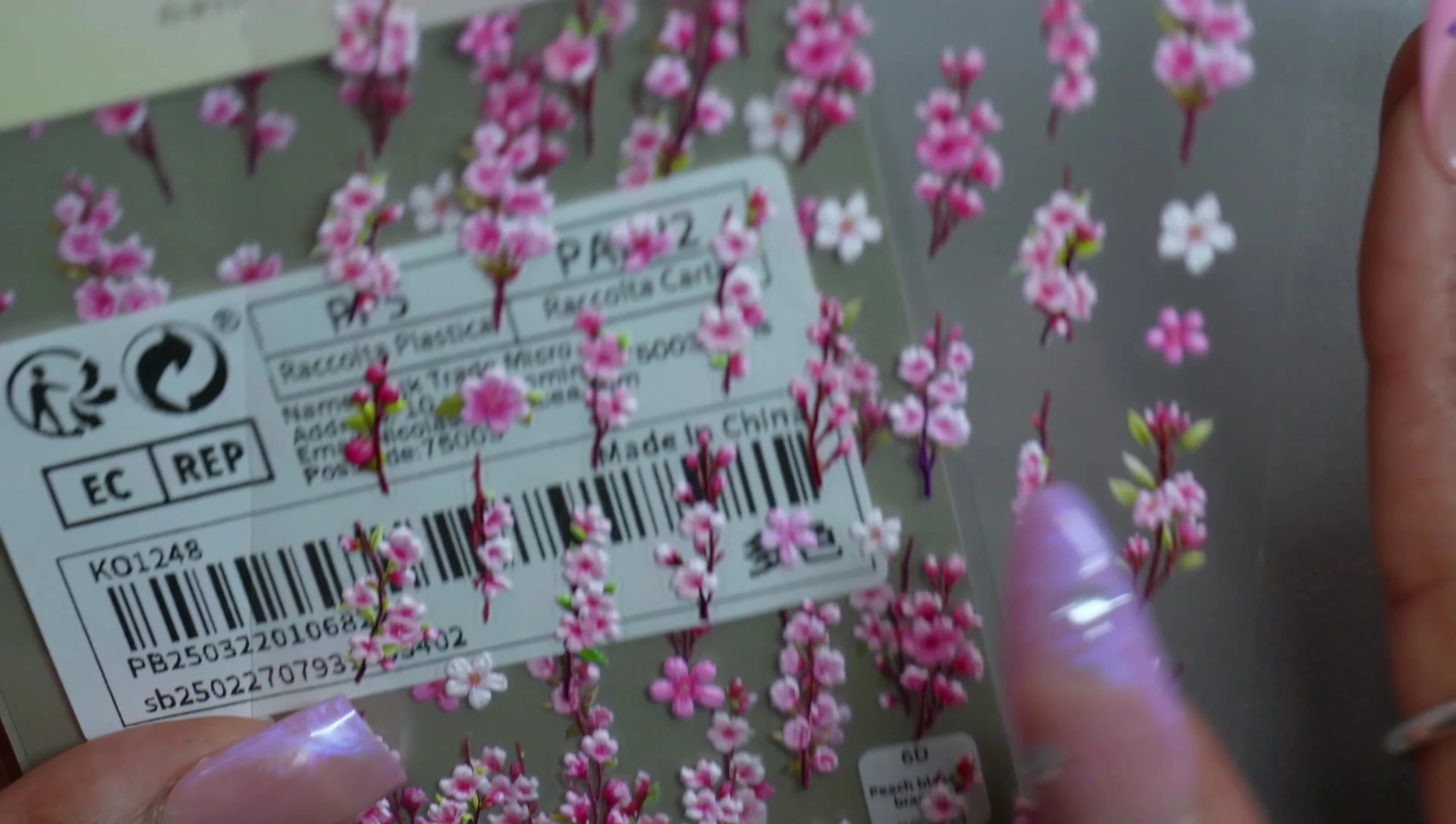 Iridescent flower nail stickers
