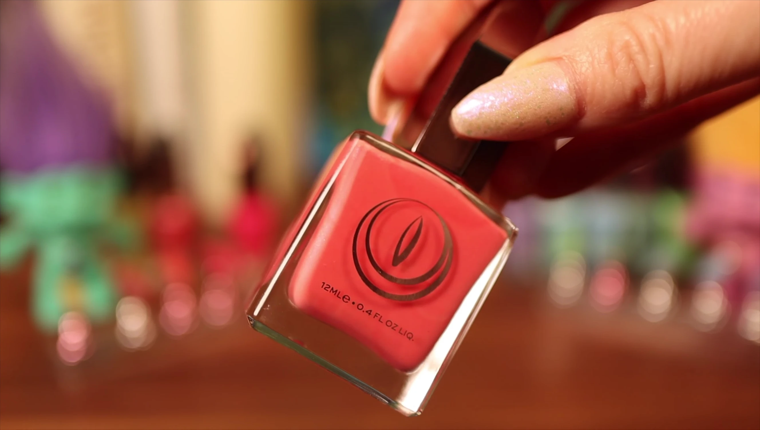 Koi Whiskers swatch showing the temperature change from cooler to warmer tones.