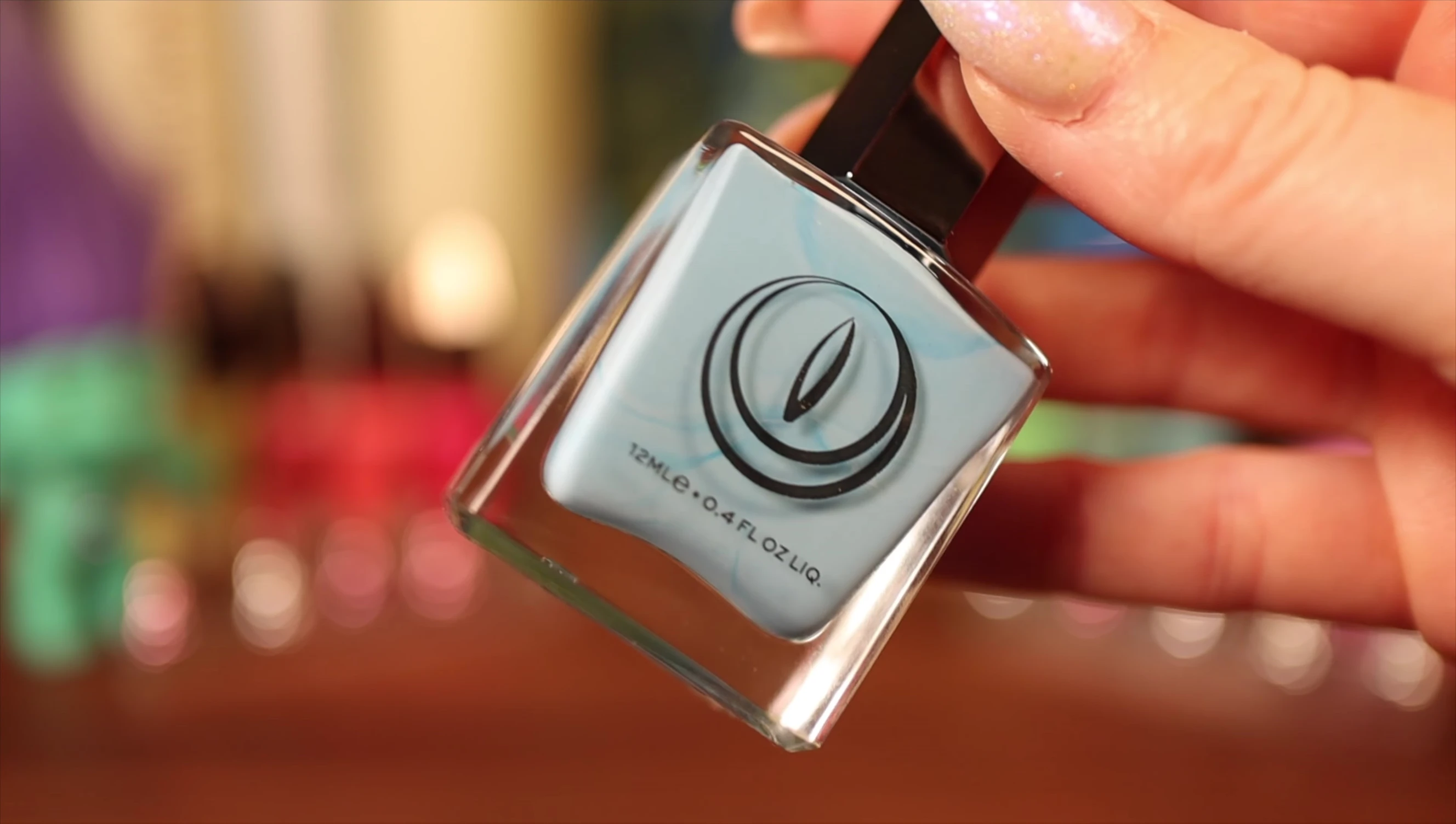 Flying Nimbus swatch demonstrating the sky blue to white thermal shift.