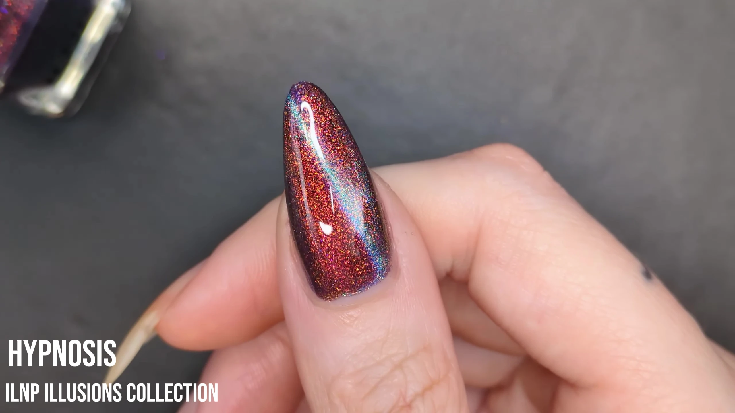 Hypnosis nail polish after magnetization.