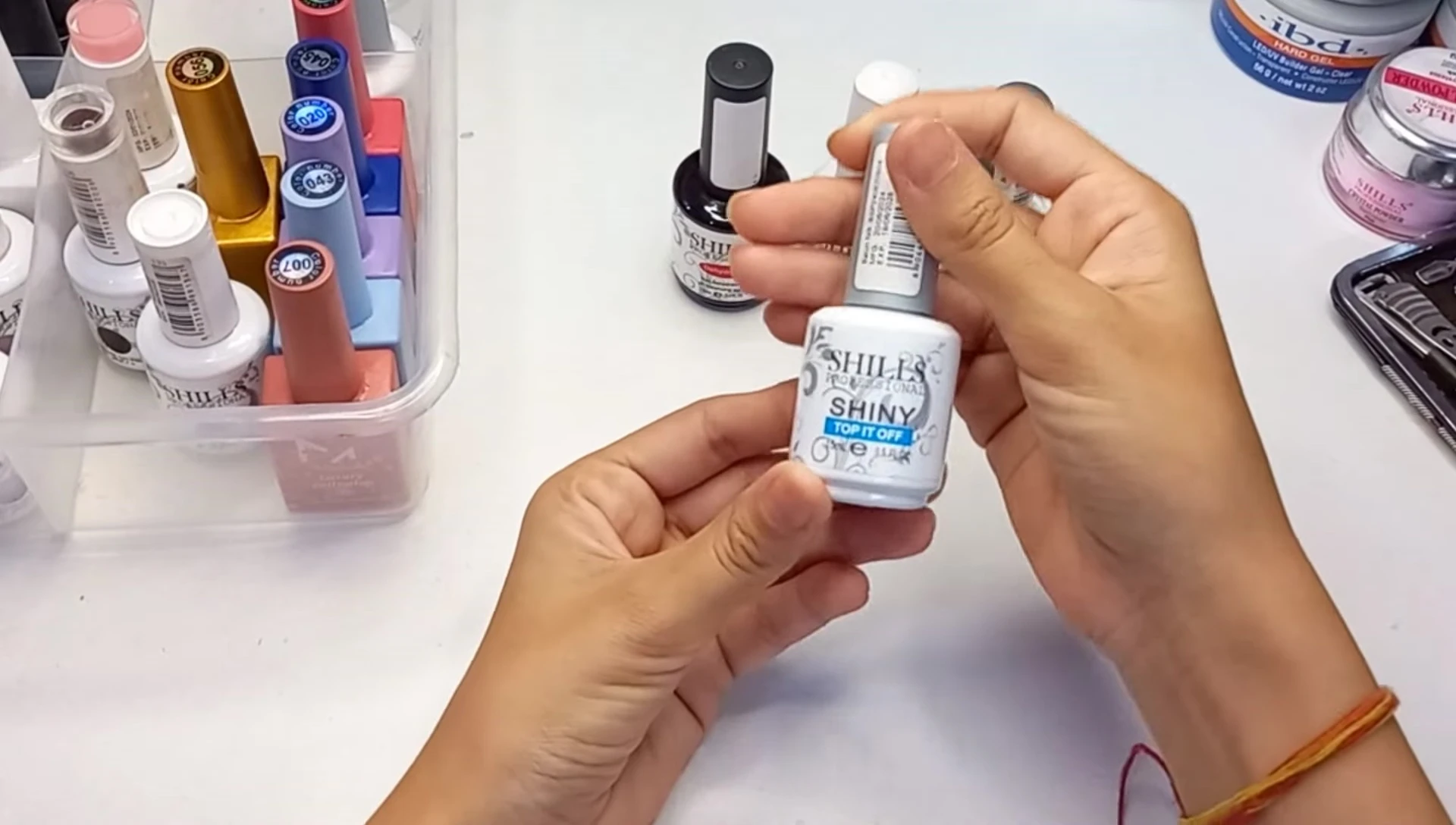 Glossy top coat bottle