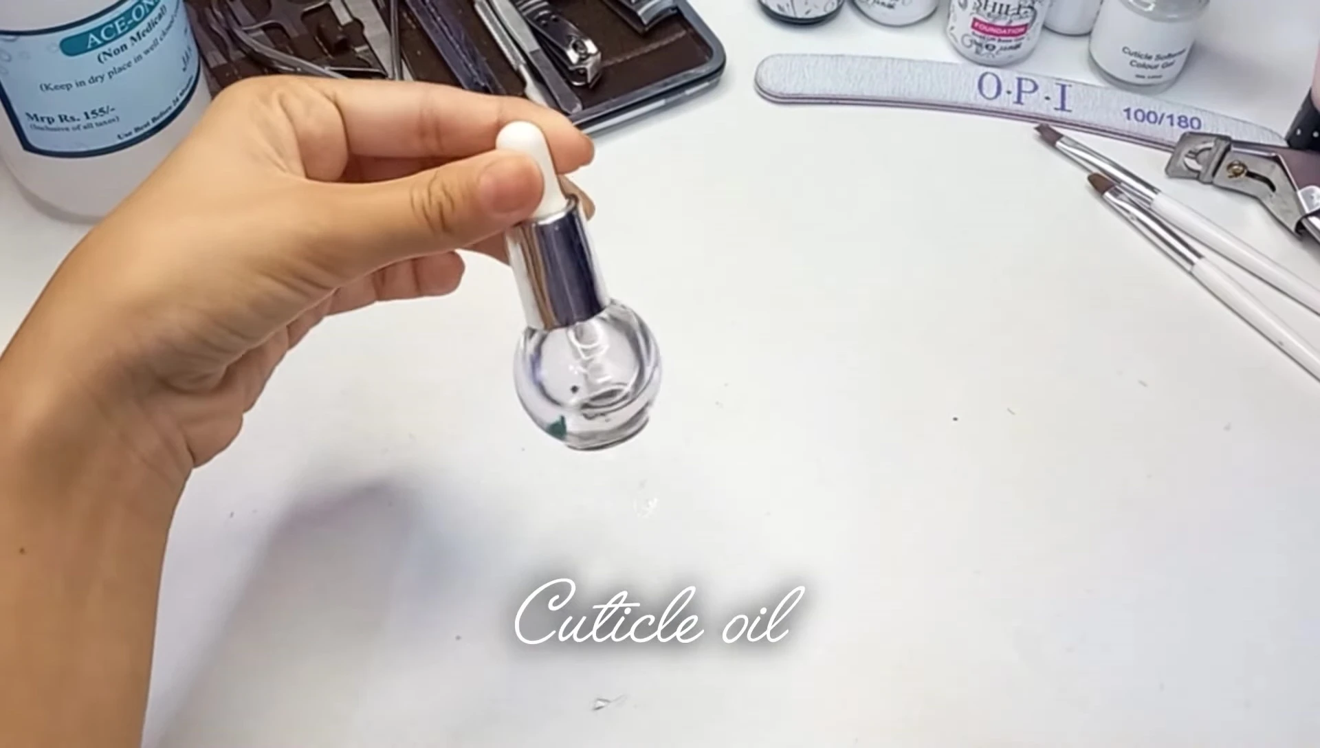 Cuticle oil bottle