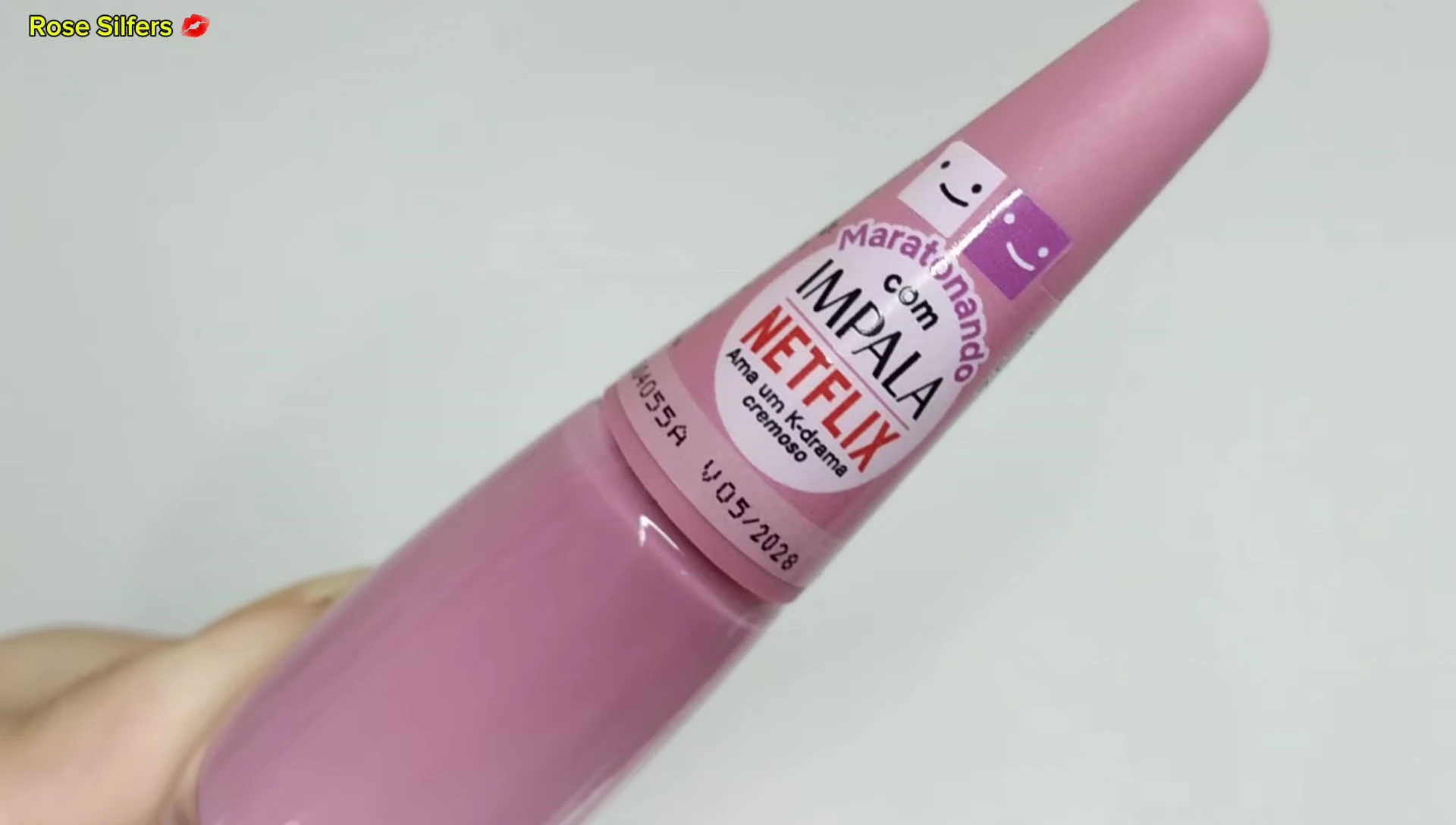 Ama a Cadrama nail polish bottle
