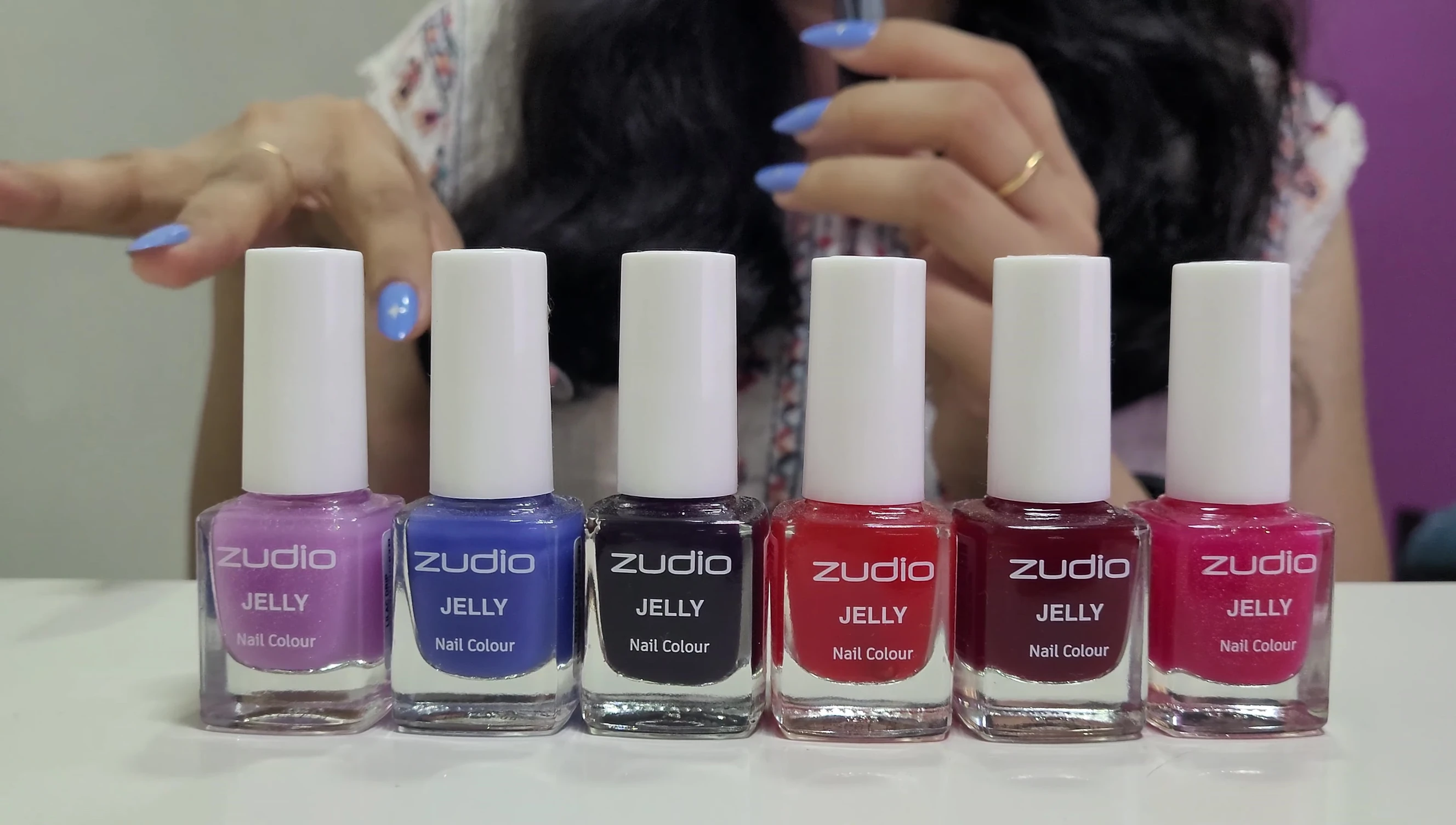 Swatch of the pink jelly nail polish.