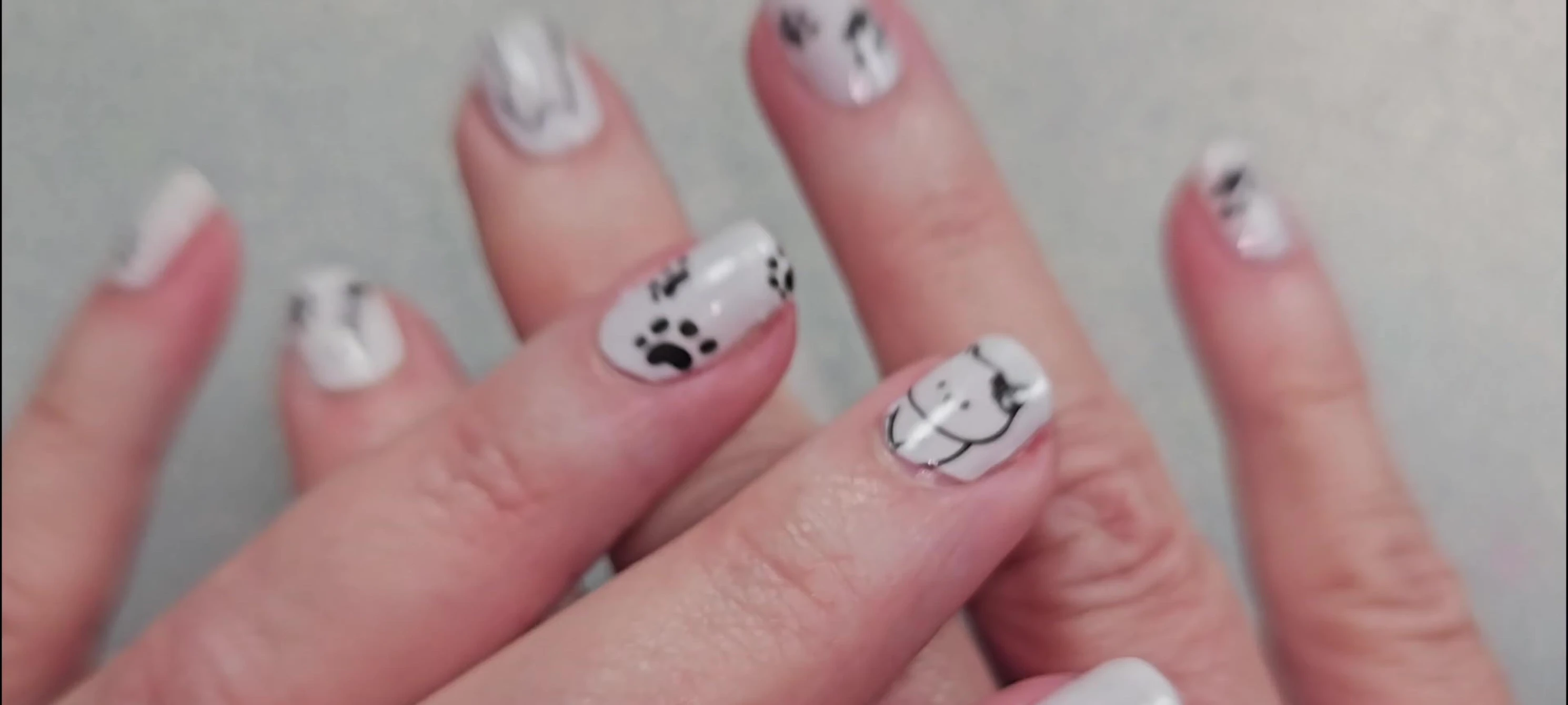 Nail strips after several days of wear
