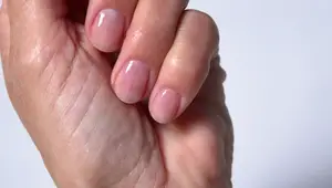 Y-N Nail Strengthener Review: Does it Really Work? (16-Free Formula)