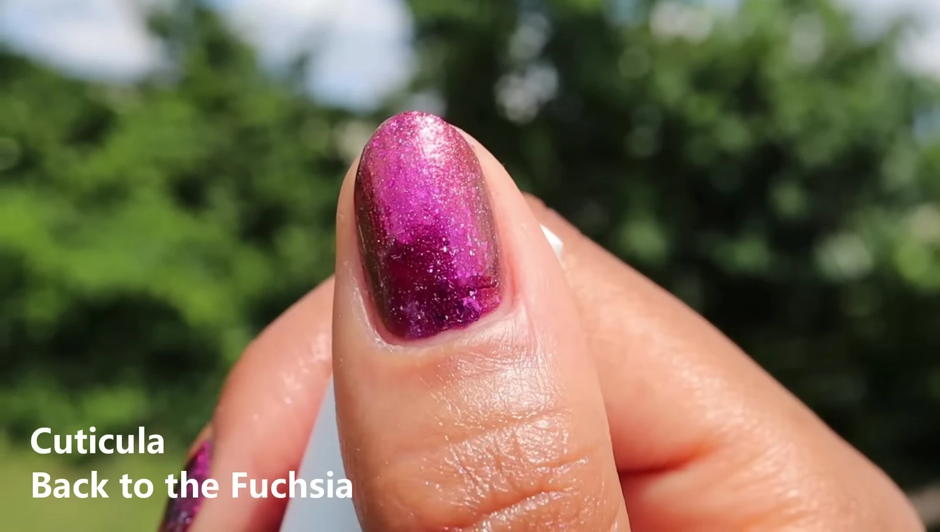Unmagnetized hand swatch of Back to the Fuchsia.